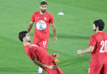 قلعه‌نویی ۳۲ بازیکن را به اردوی تیم ملی فوتبال دعوت کرد